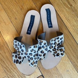 Steve Madden Leapoard Sandals